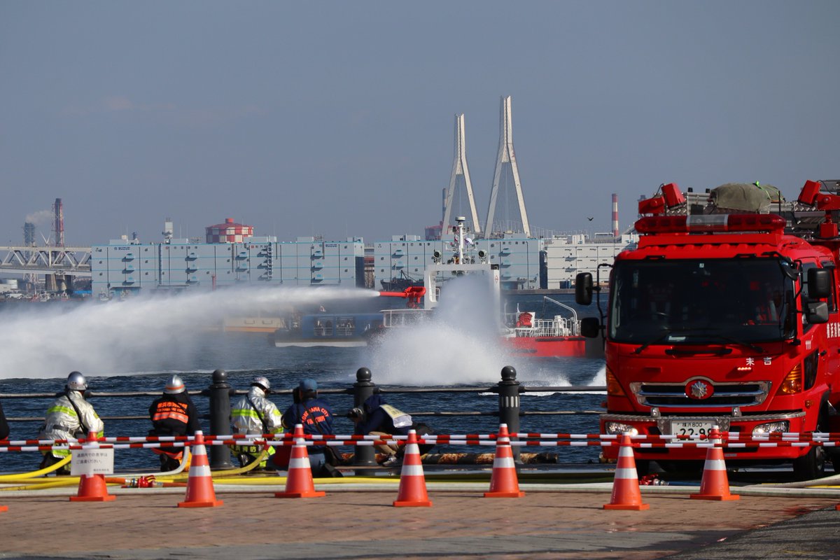 Red Brick Warehouse・parade of fire-companies・Water Discharging All At Once From Fire Pumps
