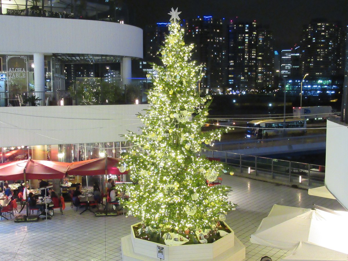 Bay Quarter・Christmas tree・illumination